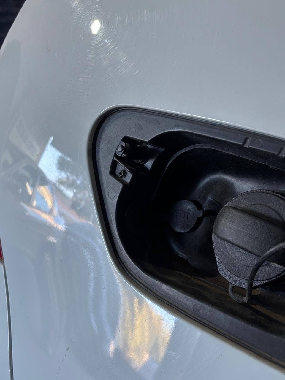 Volkswagen Golf 1.6 — detalle de la instalación (foto 2)