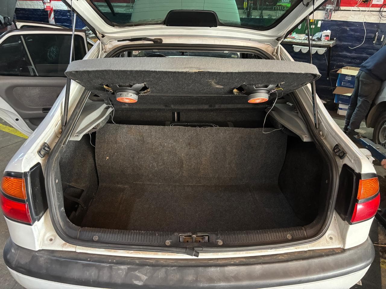 Renault Laguna — detalle de la instalación (foto 3)